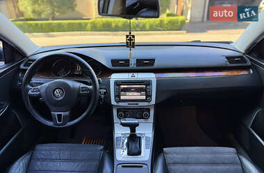 Седан Volkswagen Passat 2010 в 