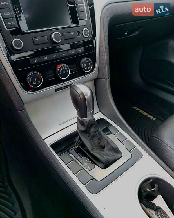Седан Volkswagen Passat 2013 в Александрие