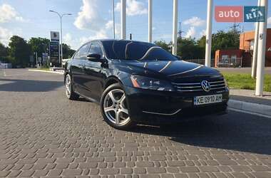 Седан Volkswagen Passat 2014 в Покровському