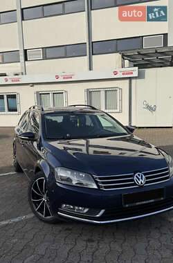 Универсал Volkswagen Passat 2011 в Ровно