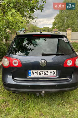 Універсал Volkswagen Passat 2006 в 