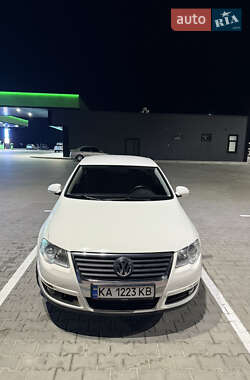 Седан Volkswagen Passat 2010 в 