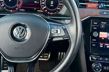 Седан Volkswagen Passat 2018 в 