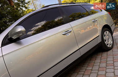 Универсал Volkswagen Passat 2010 в 