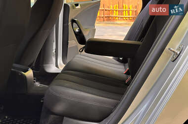 Универсал Volkswagen Passat 2010 в 