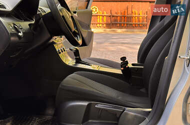 Универсал Volkswagen Passat 2010 в 