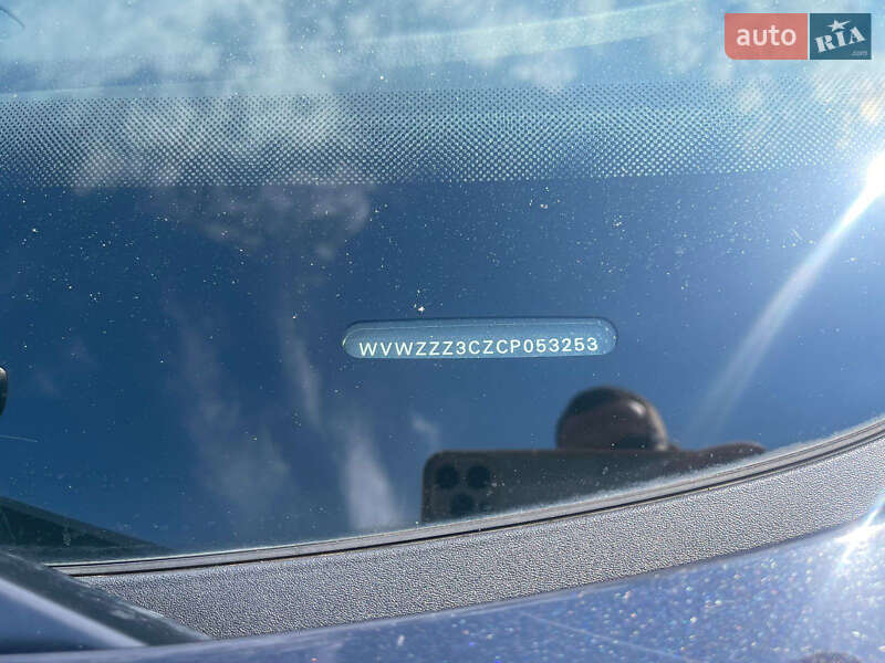 Седан Volkswagen Passat 2012 в Києві