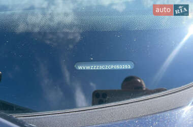 Седан Volkswagen Passat 2012 в 
