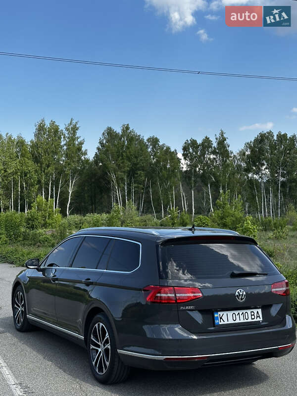 Универсал Volkswagen Passat 2019 в Киеве