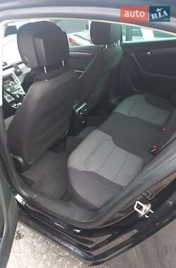 Седан Volkswagen Passat 2014 в 