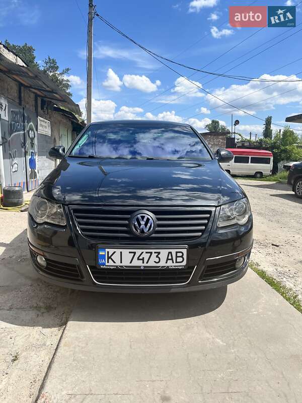 Седан Volkswagen Passat 2010 в 