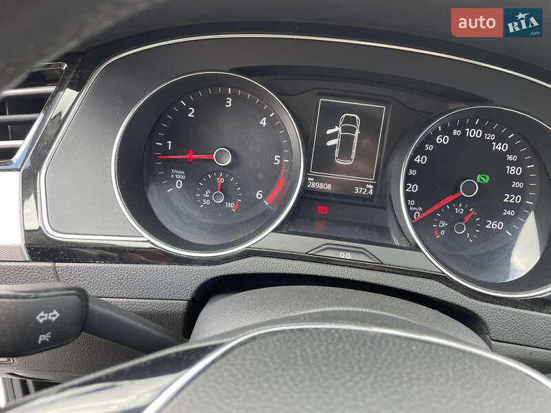 Універсал Volkswagen Passat 2015 в Києві