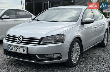 Седан Volkswagen Passat 2012 в Умані