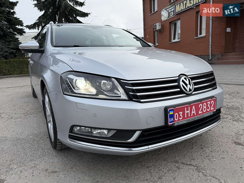 Універсал Volkswagen Passat 2012 в Кременці