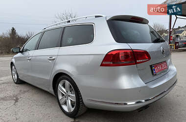 Універсал Volkswagen Passat 2012 в 