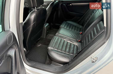 Універсал Volkswagen Passat 2012 в 
