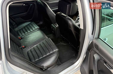 Універсал Volkswagen Passat 2012 в 