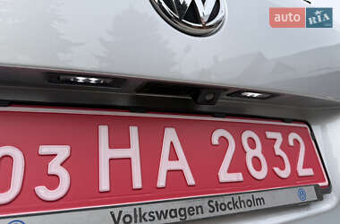 Універсал Volkswagen Passat 2012 в 