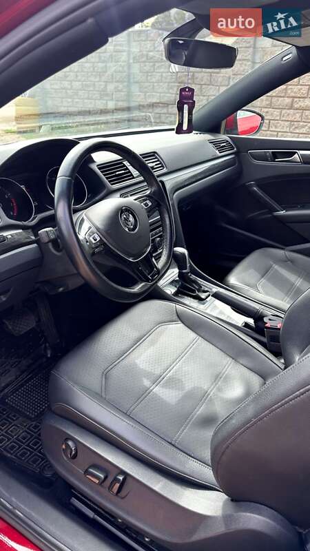 Седан Volkswagen Passat 2018 в Кривом Роге