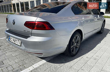 Седан Volkswagen Passat 2015 в 