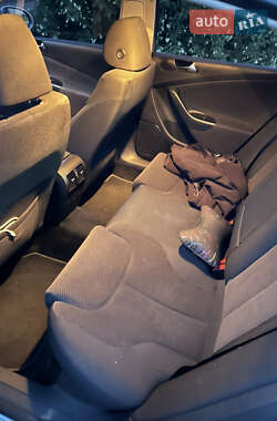 Седан Volkswagen Passat 2007 в 