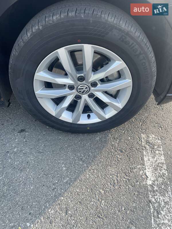 Универсал Volkswagen Passat 2015 в Днепре