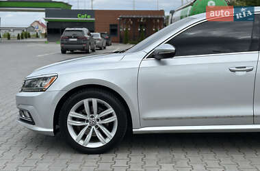 Седан Volkswagen Passat 2017 в 