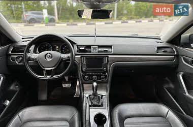 Седан Volkswagen Passat 2017 в 