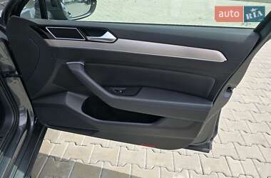 Седан Volkswagen Passat 2016 в 