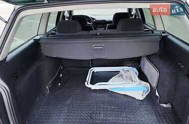 Універсал Volkswagen Passat 2001 в 