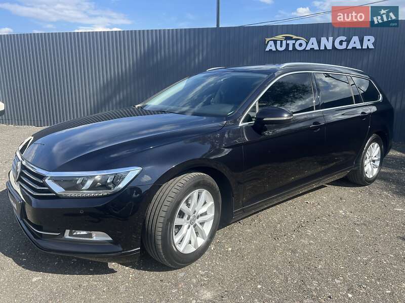 Универсал Volkswagen Passat 2015 в Киеве