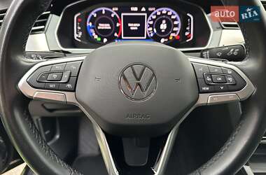 Седан Volkswagen Passat 2021 в 