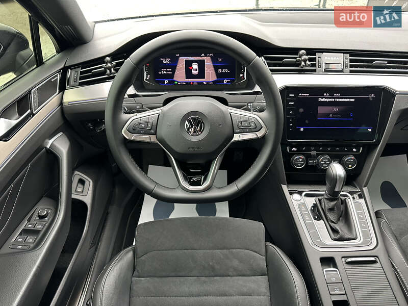 Седан Volkswagen Passat 2020 в Киеве