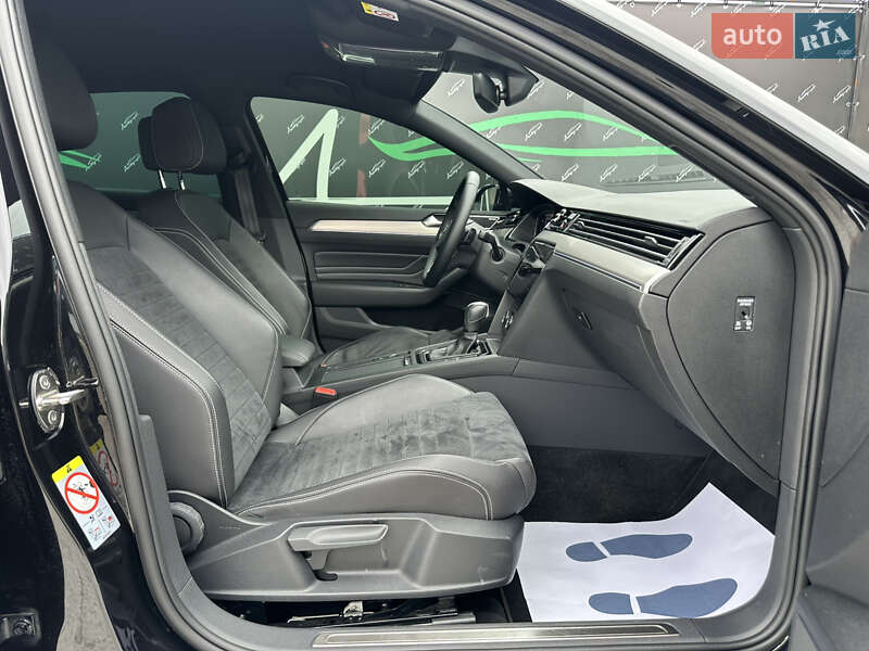 Седан Volkswagen Passat 2020 в Киеве