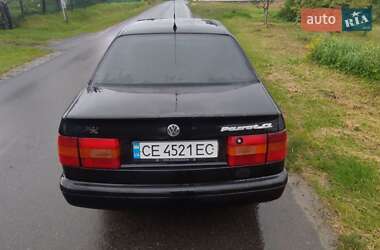 Седан Volkswagen Passat 1994 в 