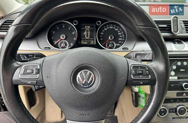 Универсал Volkswagen Passat 2012 в 