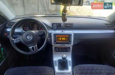 Volkswagen Passat 2010