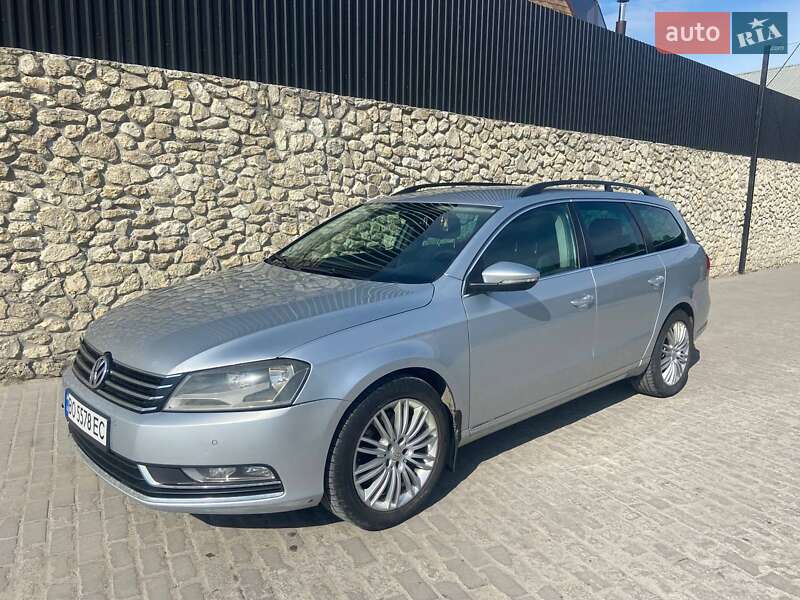 Универсал Volkswagen Passat 2011 в Тернополе