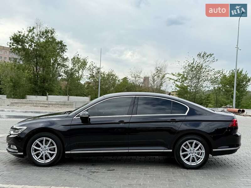 Седан Volkswagen Passat 2015 в Кривому Розі