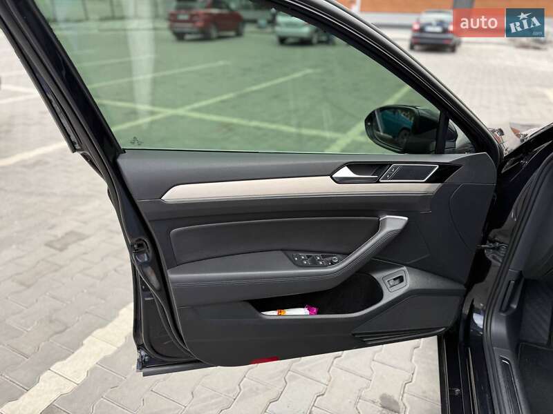Седан Volkswagen Passat 2015 в Кривому Розі