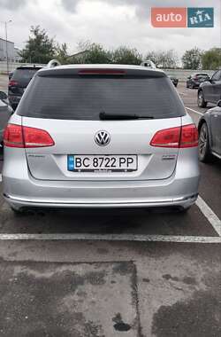 Універсал Volkswagen Passat 2011 в 