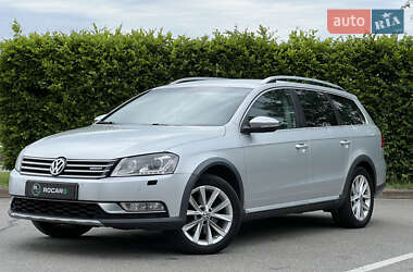 Универсал Volkswagen Passat 2014 в Киеве