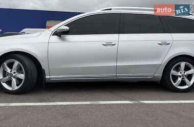 Універсал Volkswagen Passat 2011 в 