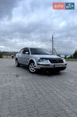 Седан Volkswagen Passat 2004 в Хмельницком