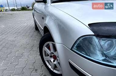 Седан Volkswagen Passat 2004 в 