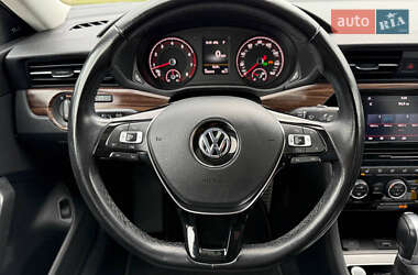 Седан Volkswagen Passat 2020 в 