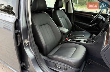 Седан Volkswagen Passat 2020 в 