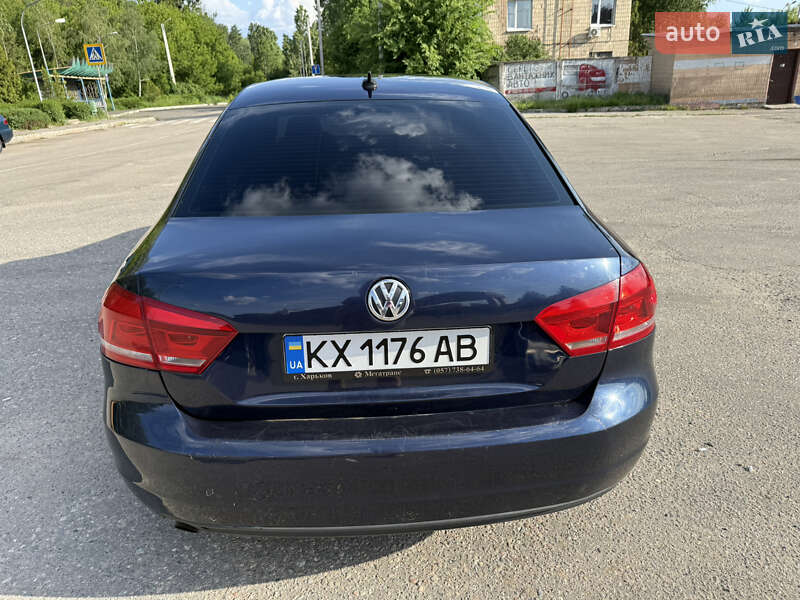 Седан Volkswagen Passat 2015 в Харькове