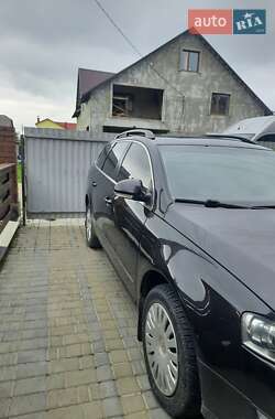Универсал Volkswagen Passat 2010 в 