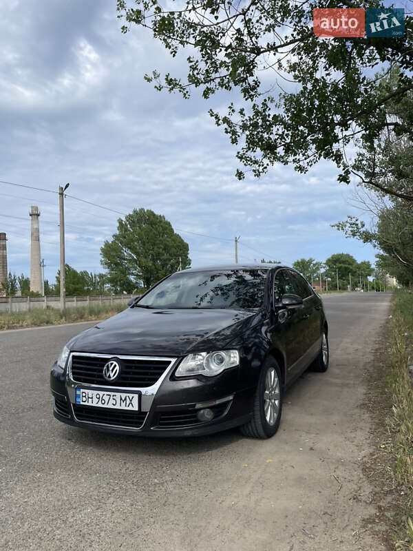 Седан Volkswagen Passat 2010 в Білгороді-Дністровському